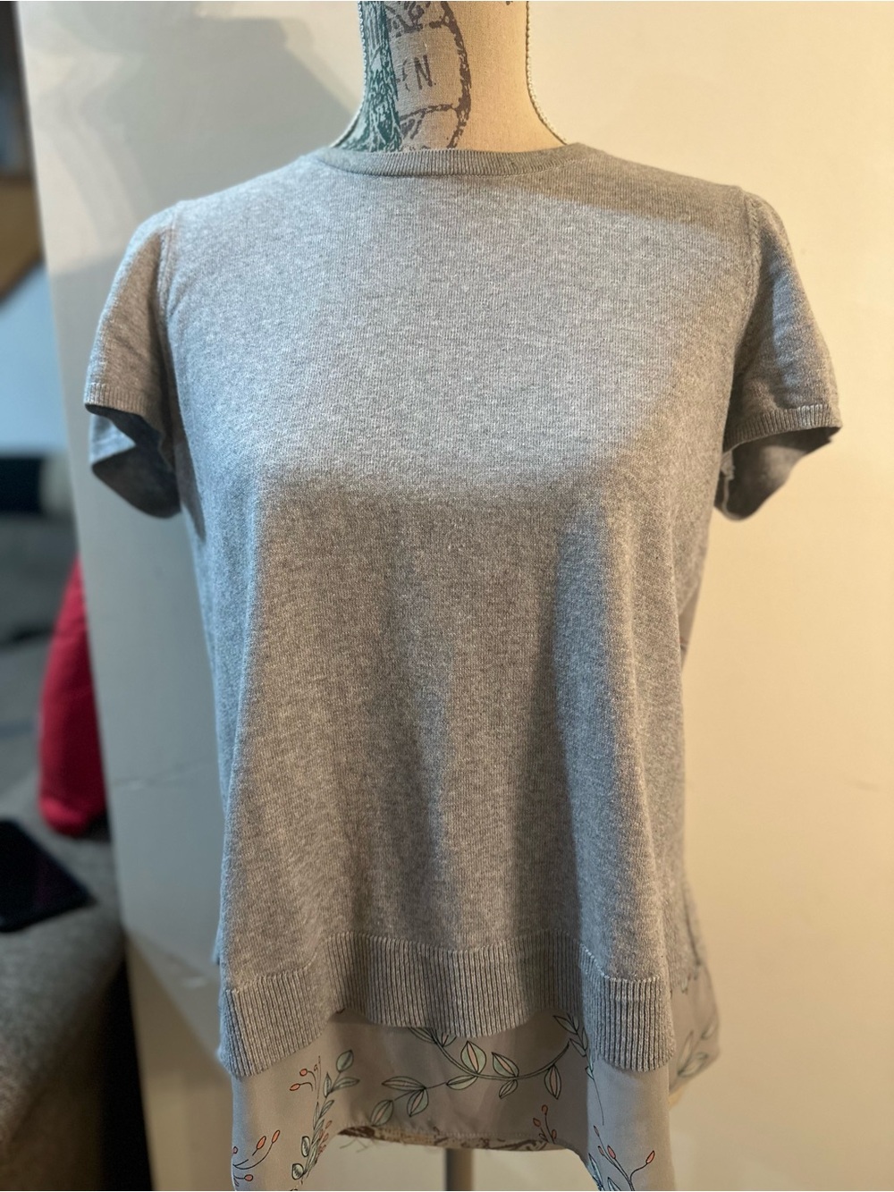LOFT Gray Short-Sleeve Knit Tee with Floral Trim